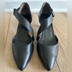 Paul Green “Nicki” asymmetrical strap kitten heels